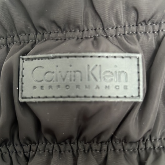 Calvin Klein puffer women’s vest size Large - Picture 6 of 6